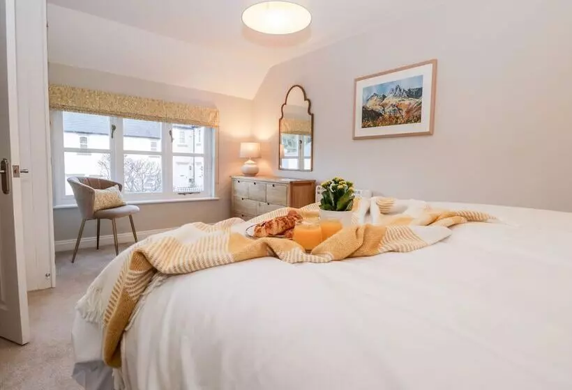 Jenny S Cottage