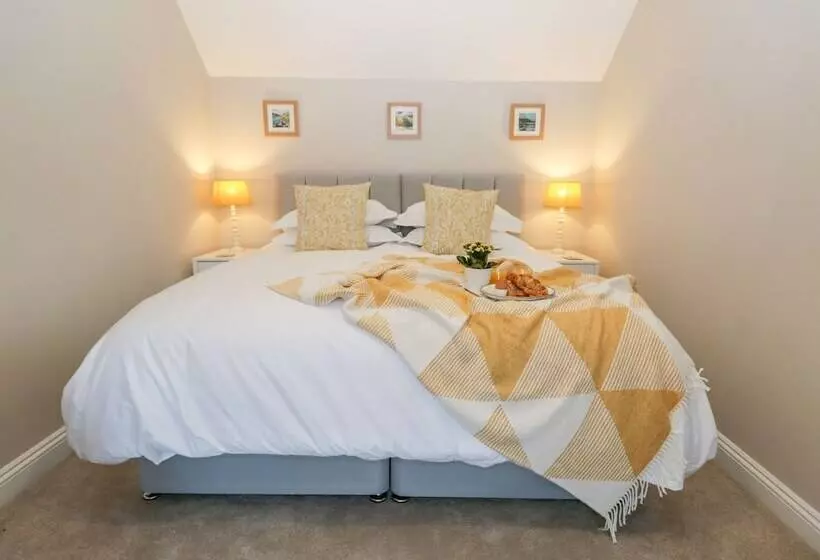 Jenny S Cottage