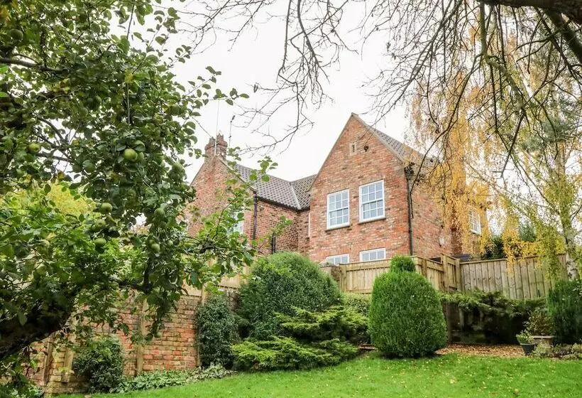 Manor Cottage