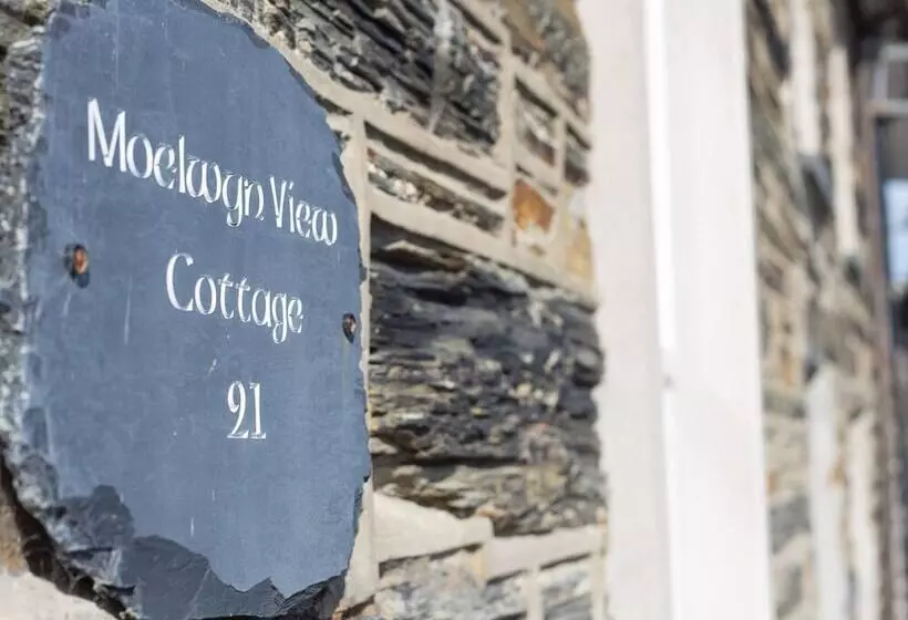 Moelwyn View Cottage