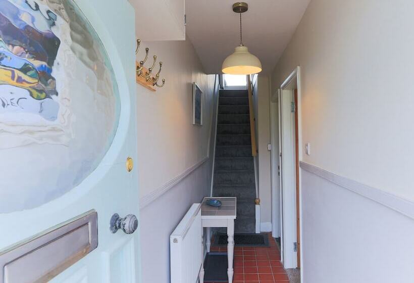 Moelwyn View Cottage