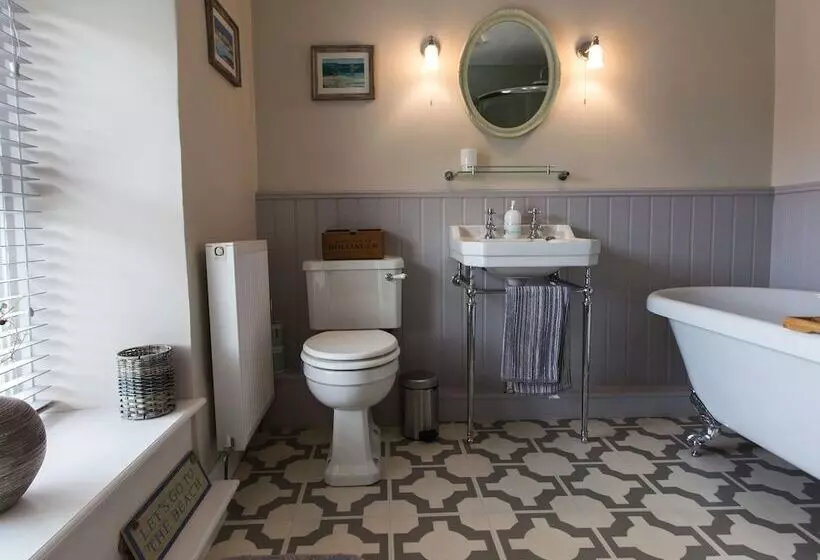 Moelwyn View Cottage