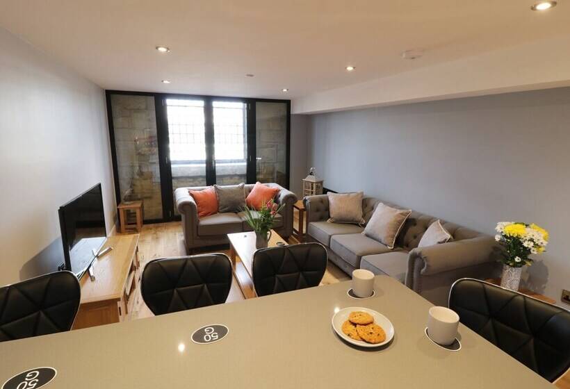 Olton Hall @ Engine Shed