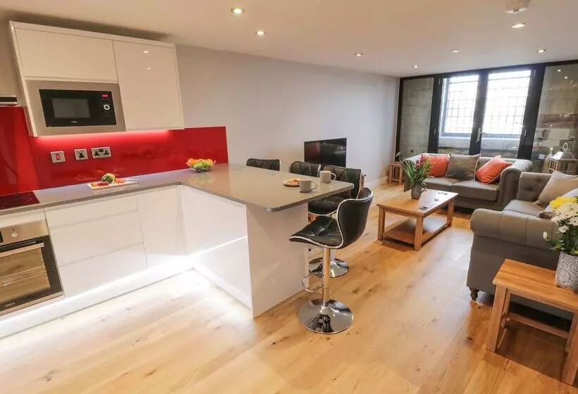 Olton Hall @ Engine Shed