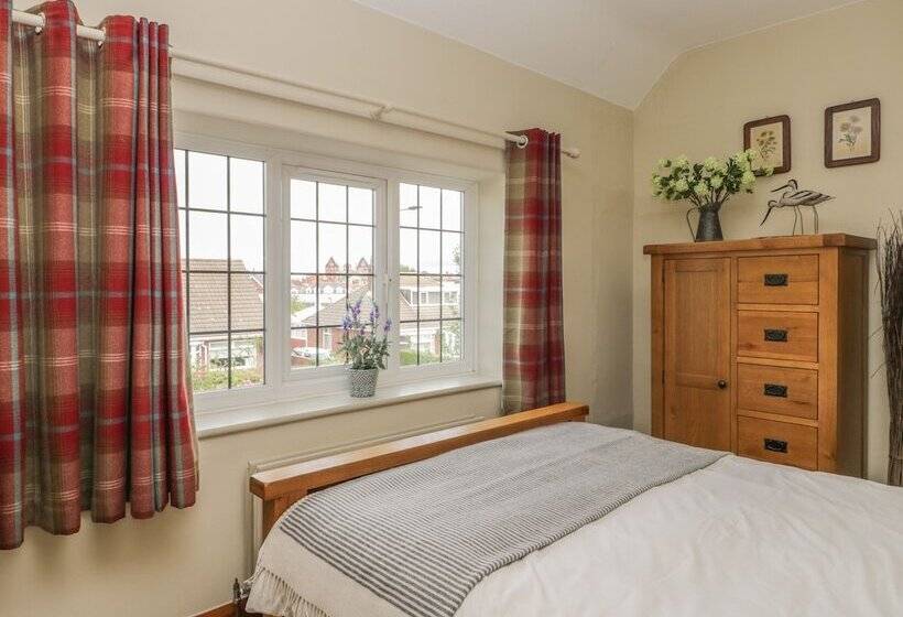 Stakesby House Apartment 3