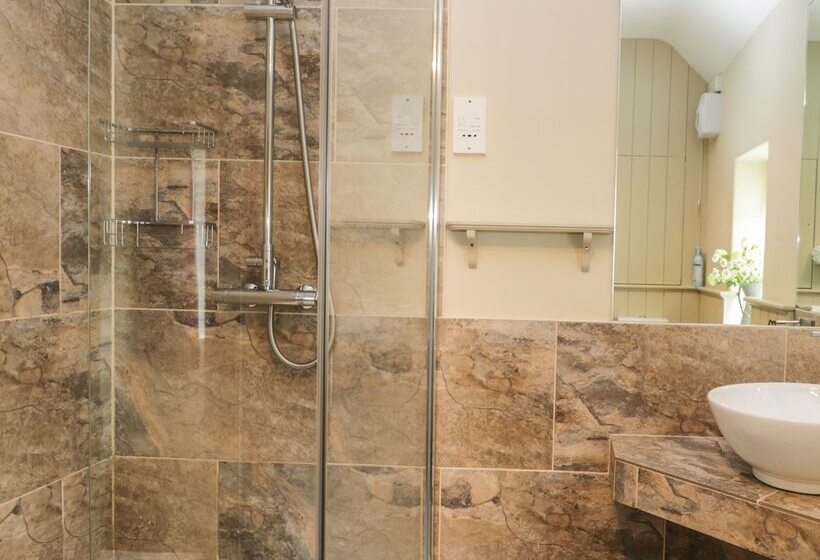 Stakesby House Apartment 3