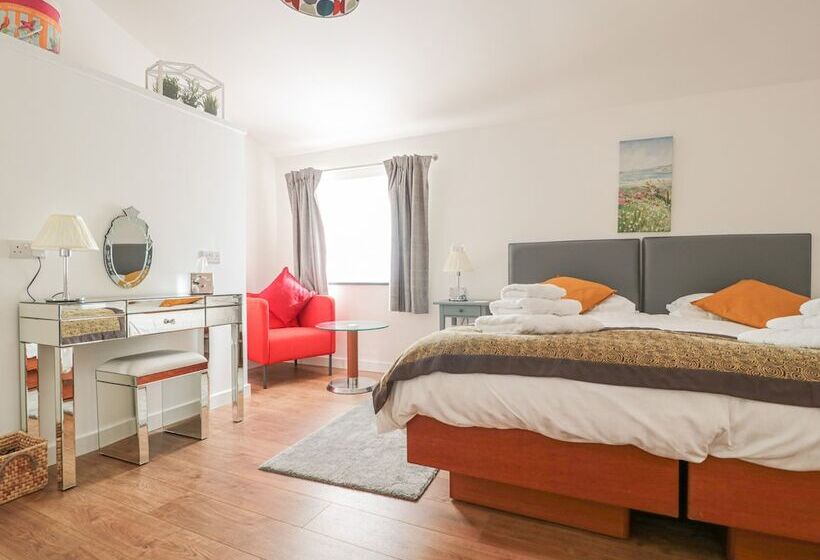 The Old Power House Cottage 2