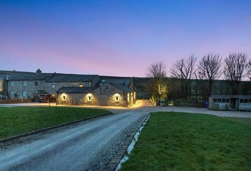 The Old Shippon Mews