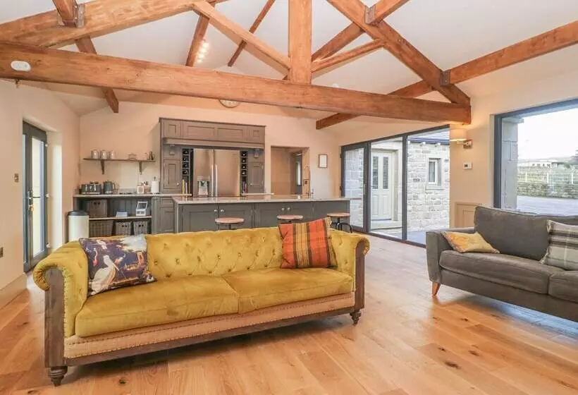 The Old Shippon Mews