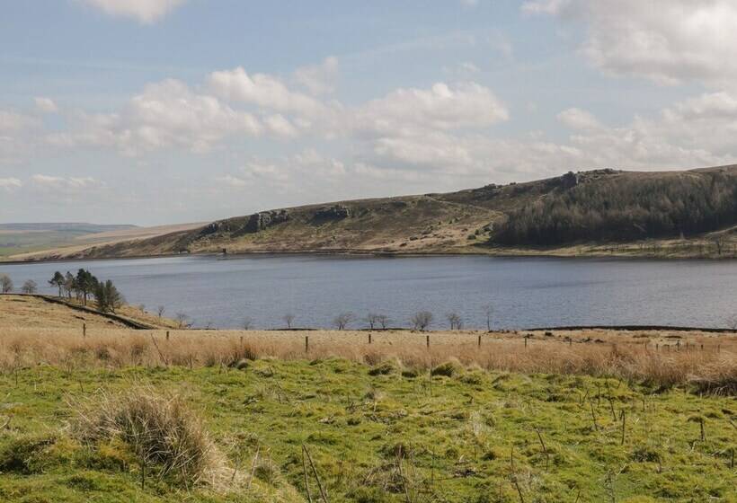 The Old Shippon Mews