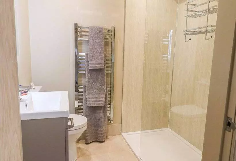 The Old Shippon Mews