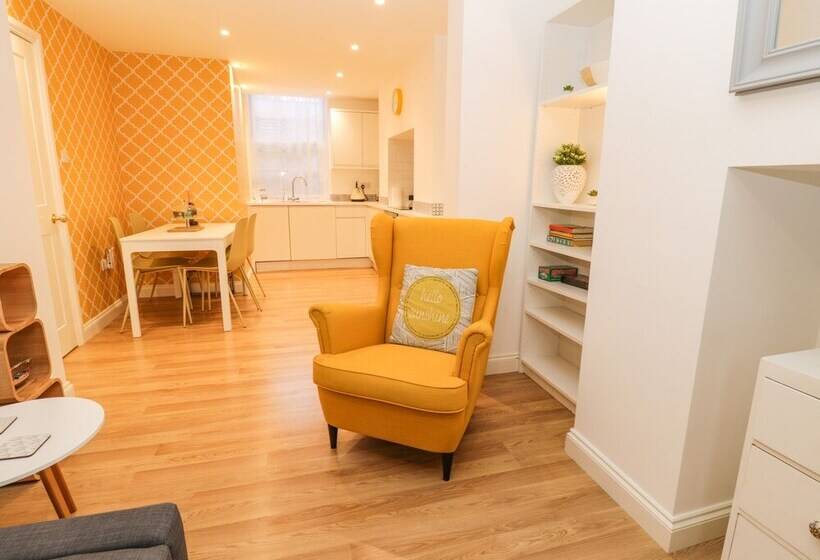 West Cliff Apartment