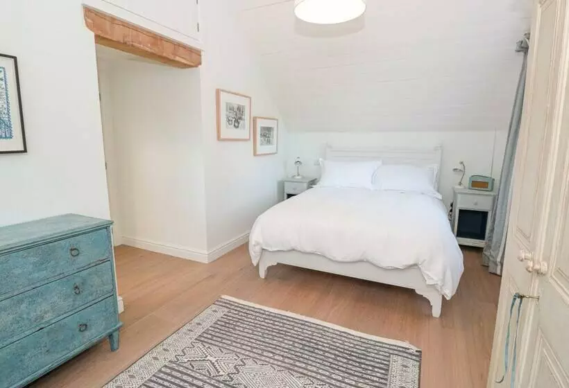 Willow Cottage