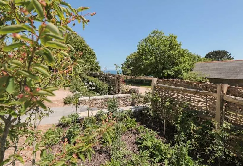 Willow Cottage