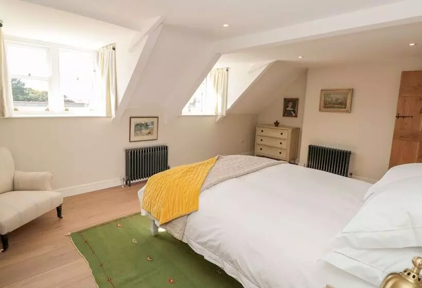 Willow Cottage