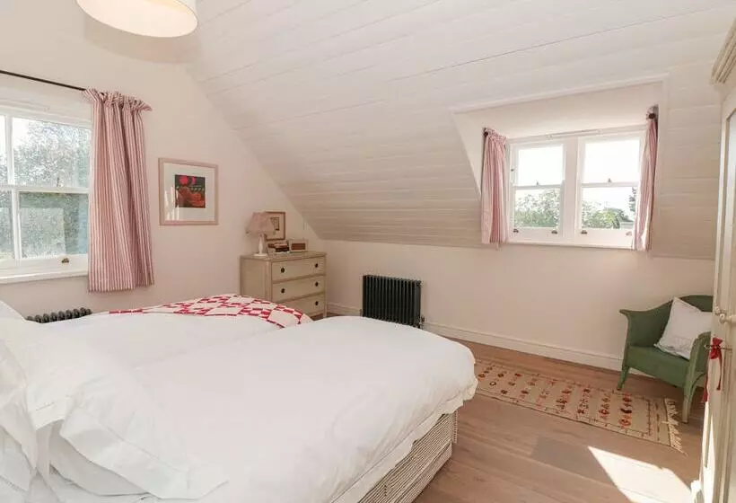 Willow Cottage