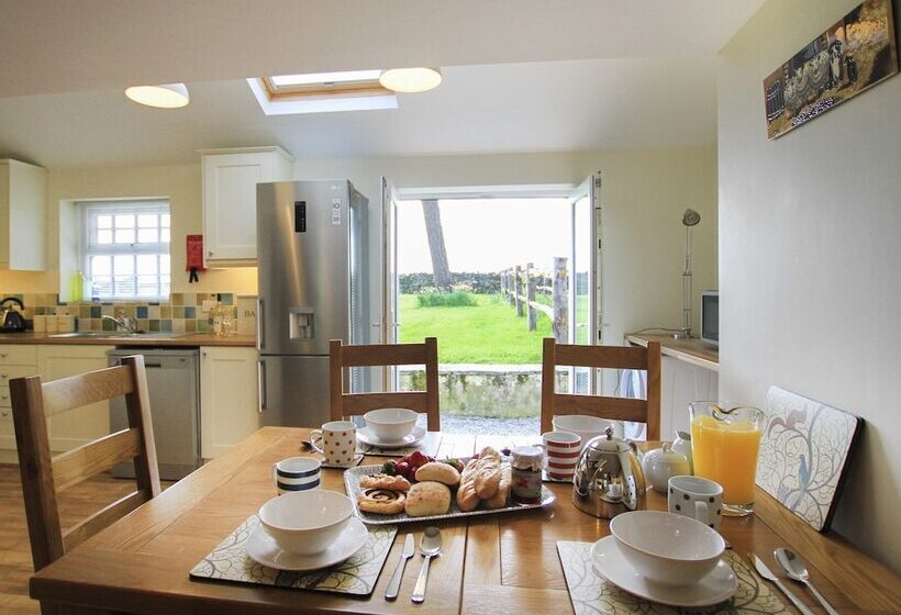 Garden Cottage   Rhoscolyn