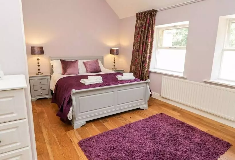 Plum Cottage