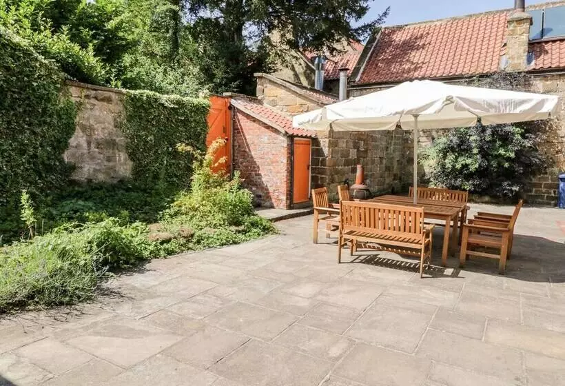Plum Cottage