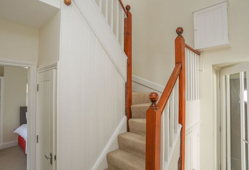 The Old Lifeboat House