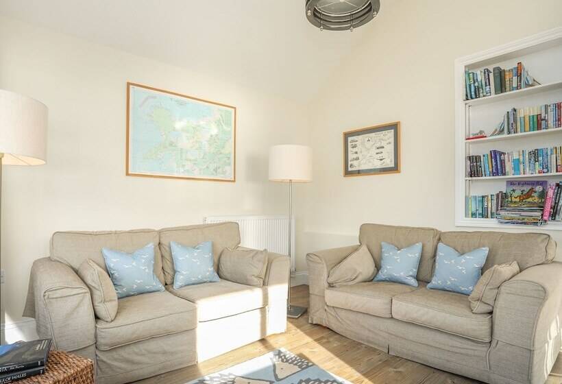 The Old Lifeboat House