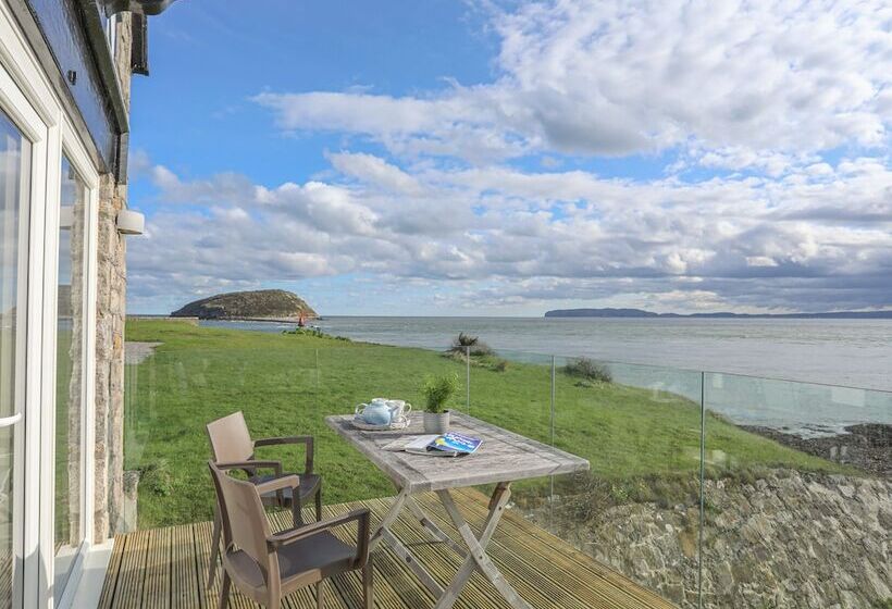 The Old Lifeboat House