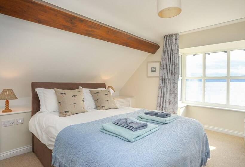 The Old Lifeboat House