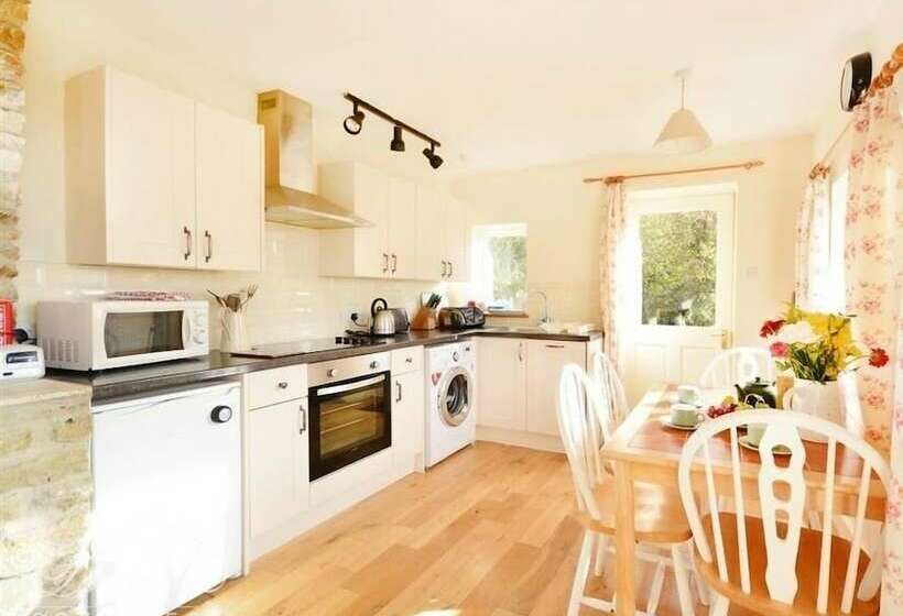 Whispering Pines Cottage