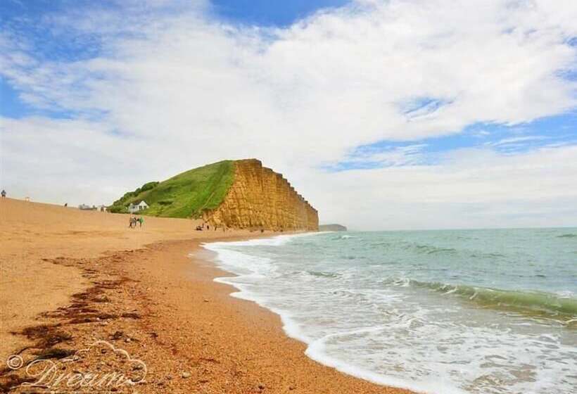 Whispering Pines Cottage