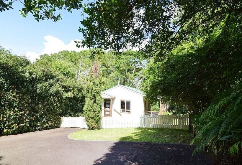 Apple Tree Cottage & Studio