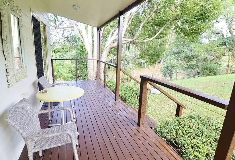 Apple Tree Cottage & Studio