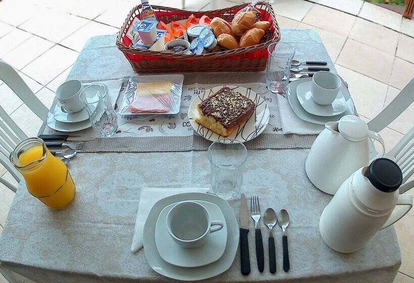 تختخواب و صبحانه Residencial Kalpas