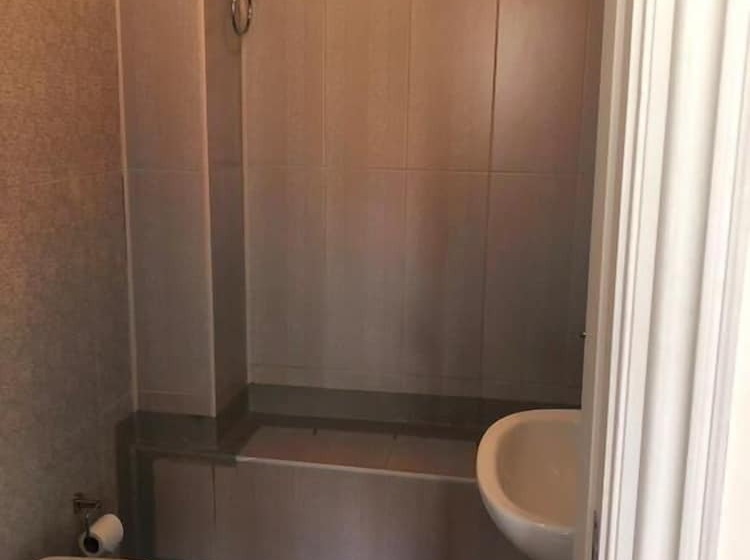 Hotel Calikusu Tarihi Besevler