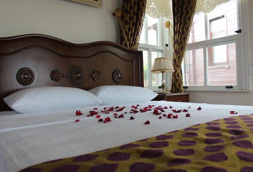 Hotel Calikusu Tarihi Besevler