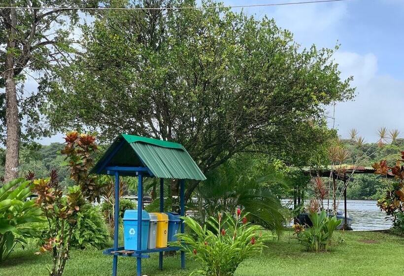 هتل All Rankins Eco Lodge