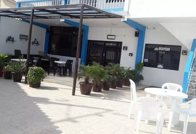 Hotelli Brisas Del Pacifico