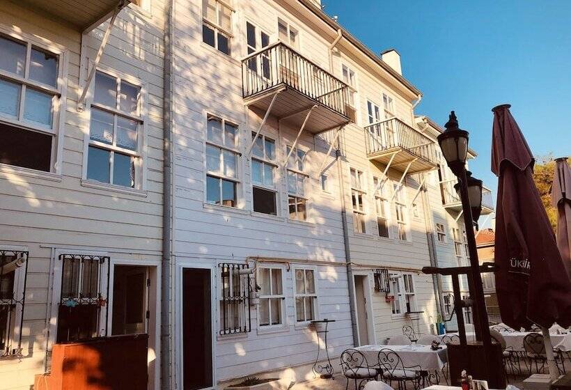 Hotel Calikusu Tarihi Besevler