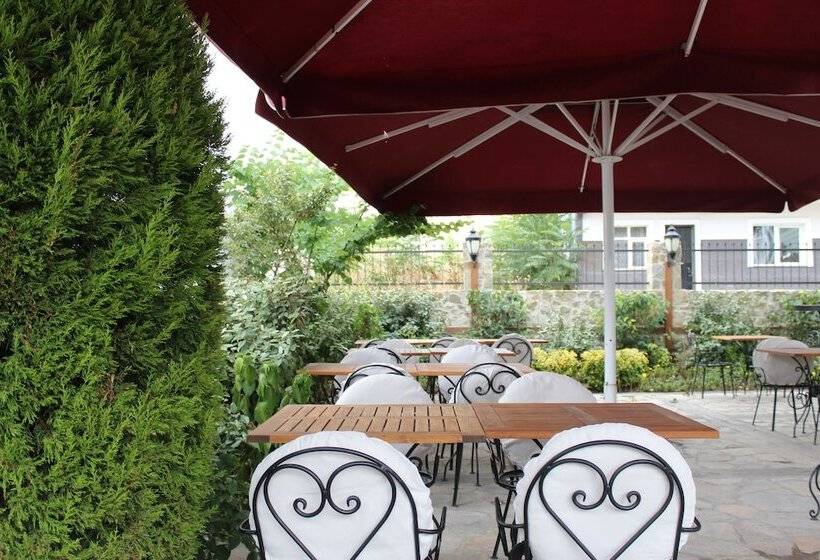 Hotel Calikusu Tarihi Besevler