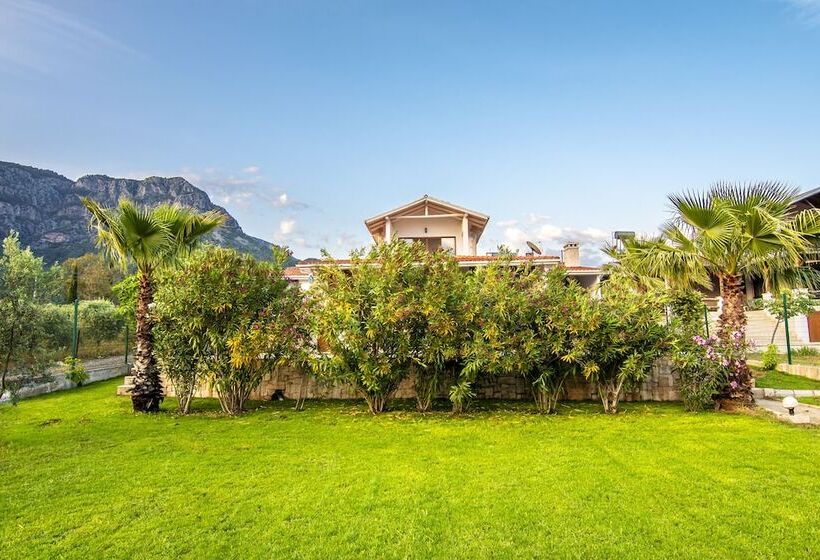 בית מלון כפרי Calypso Lakeview Villas