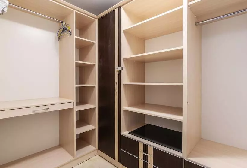 Hotelli Calypso Lakeview Villas