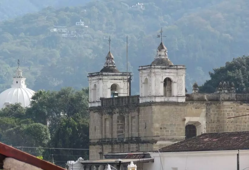 هتل Casa El Calvario