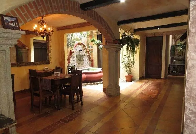 هتل Casa El Calvario