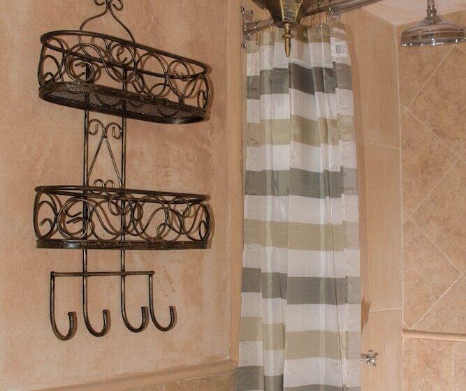 هتل Casa El Calvario