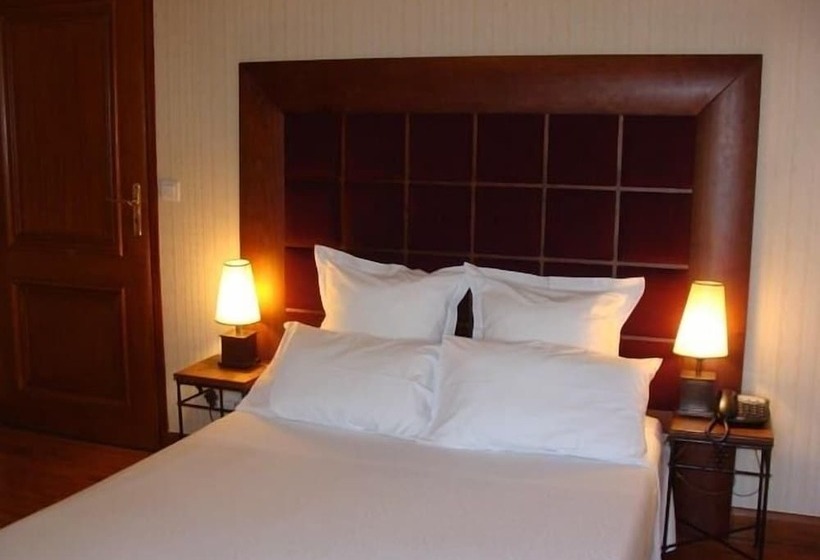 فندق Château Isabeau De Naujan