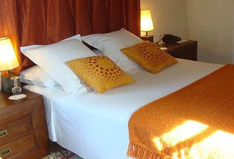 فندق Château Isabeau De Naujan