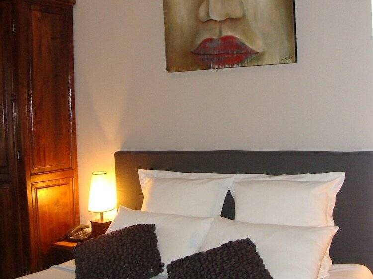 فندق Château Isabeau De Naujan