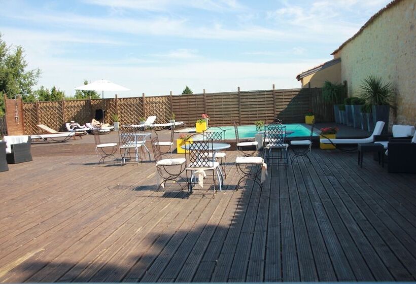 فندق Château Isabeau De Naujan