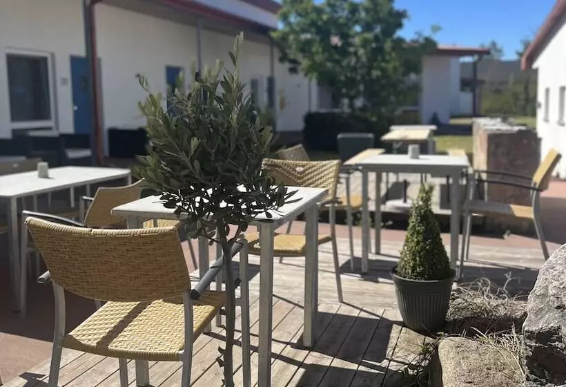 Hotelli Fröjel Resort & Spa