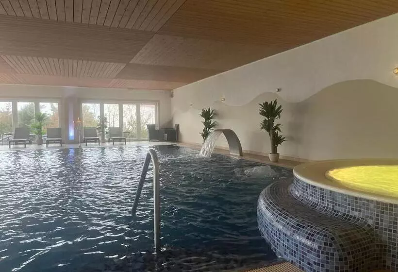 Hotelli Fröjel Resort & Spa