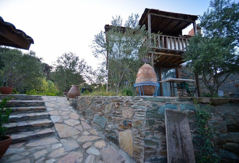 هتل Heaven's Gate